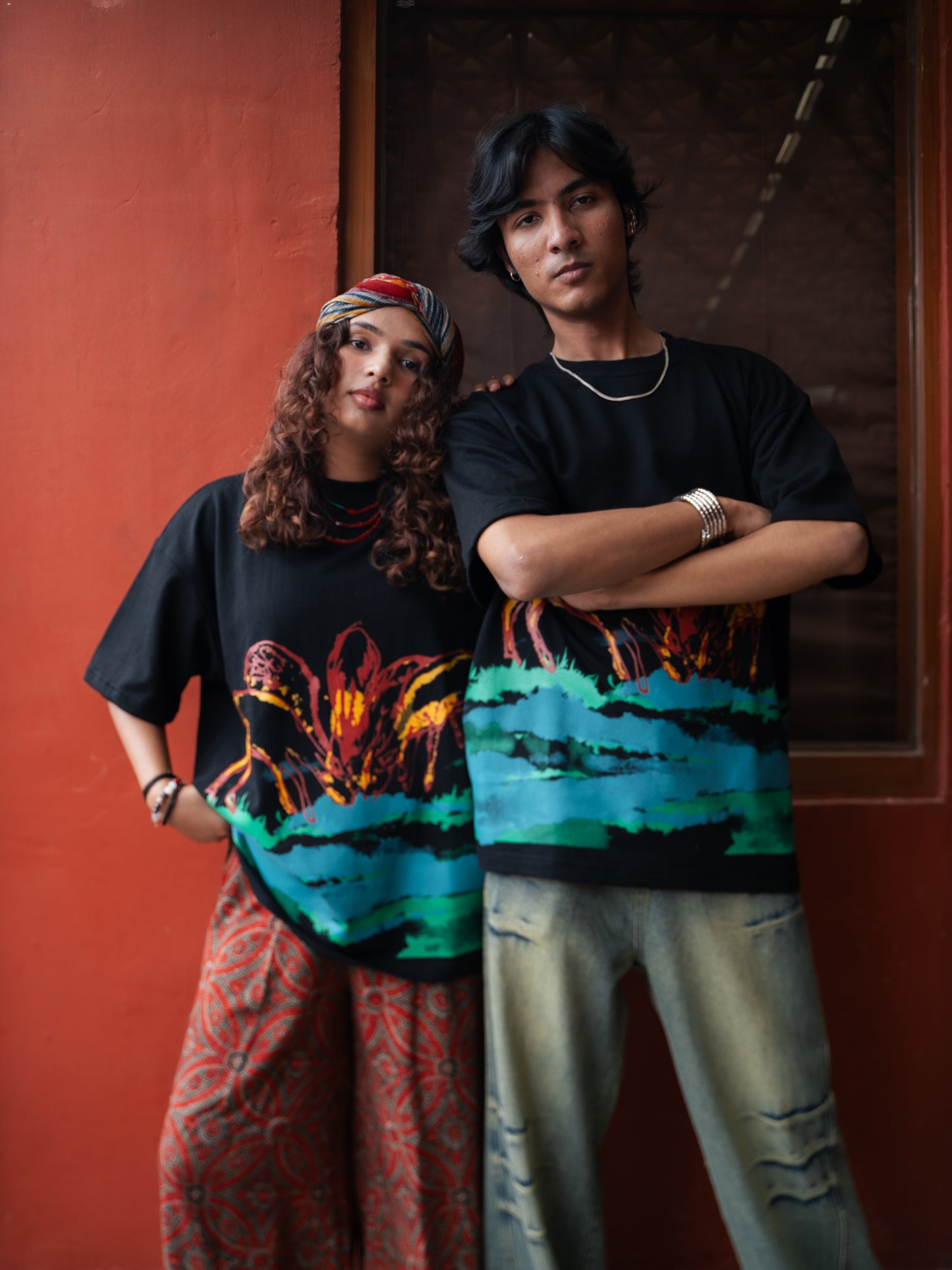 Sort Tropical Spirit Oversized T-Shirt